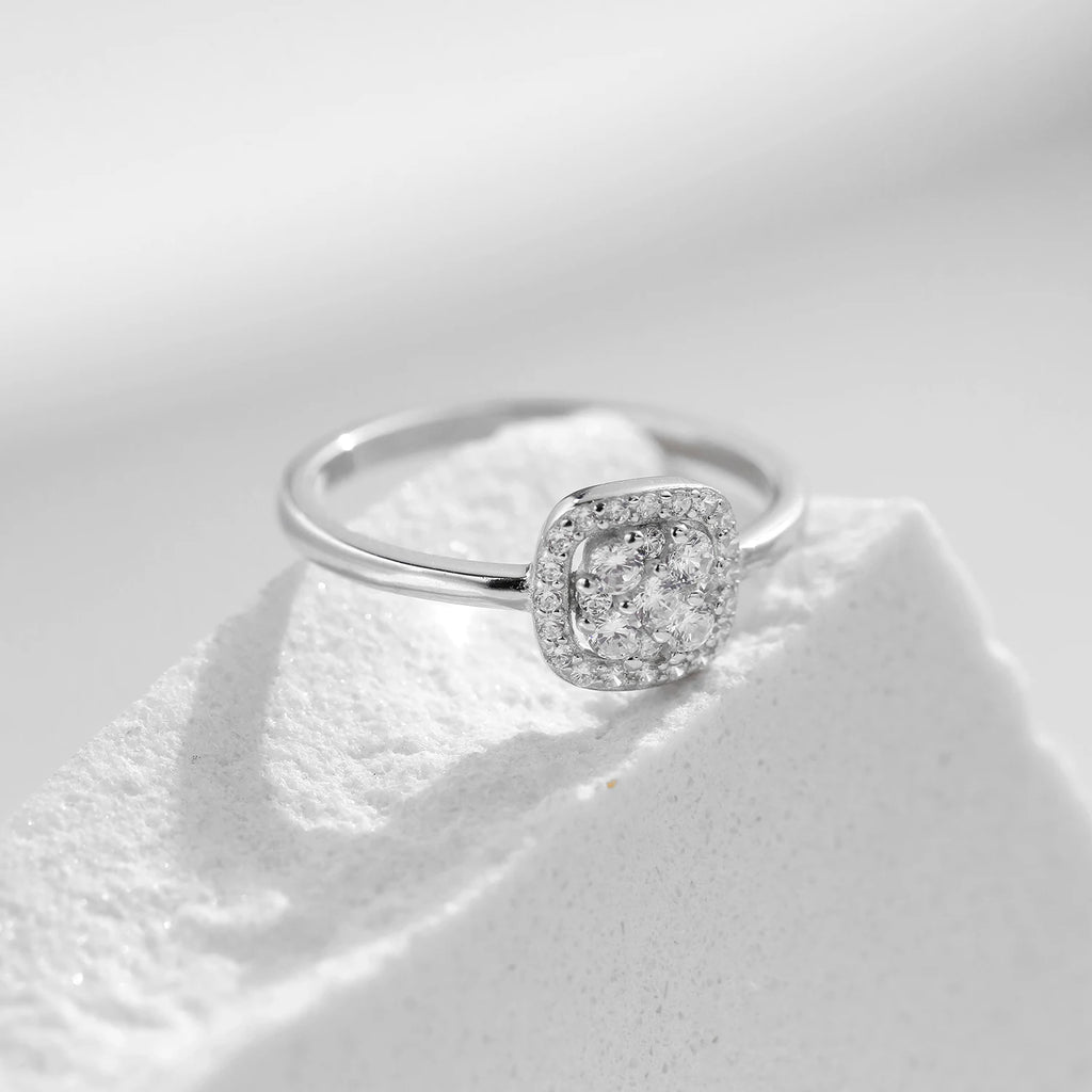 Sparkling Sterling Silver ring lab diamond