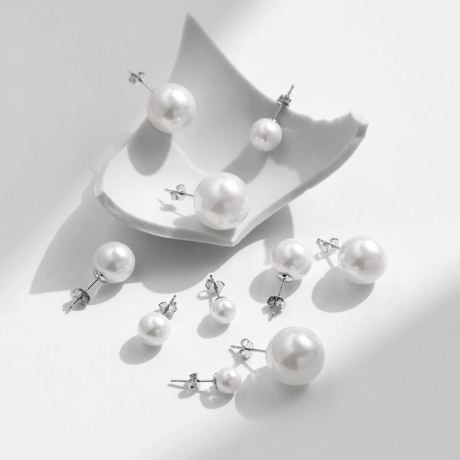 Sterling Silver Elegant Crystal Pearl Stud Earrings