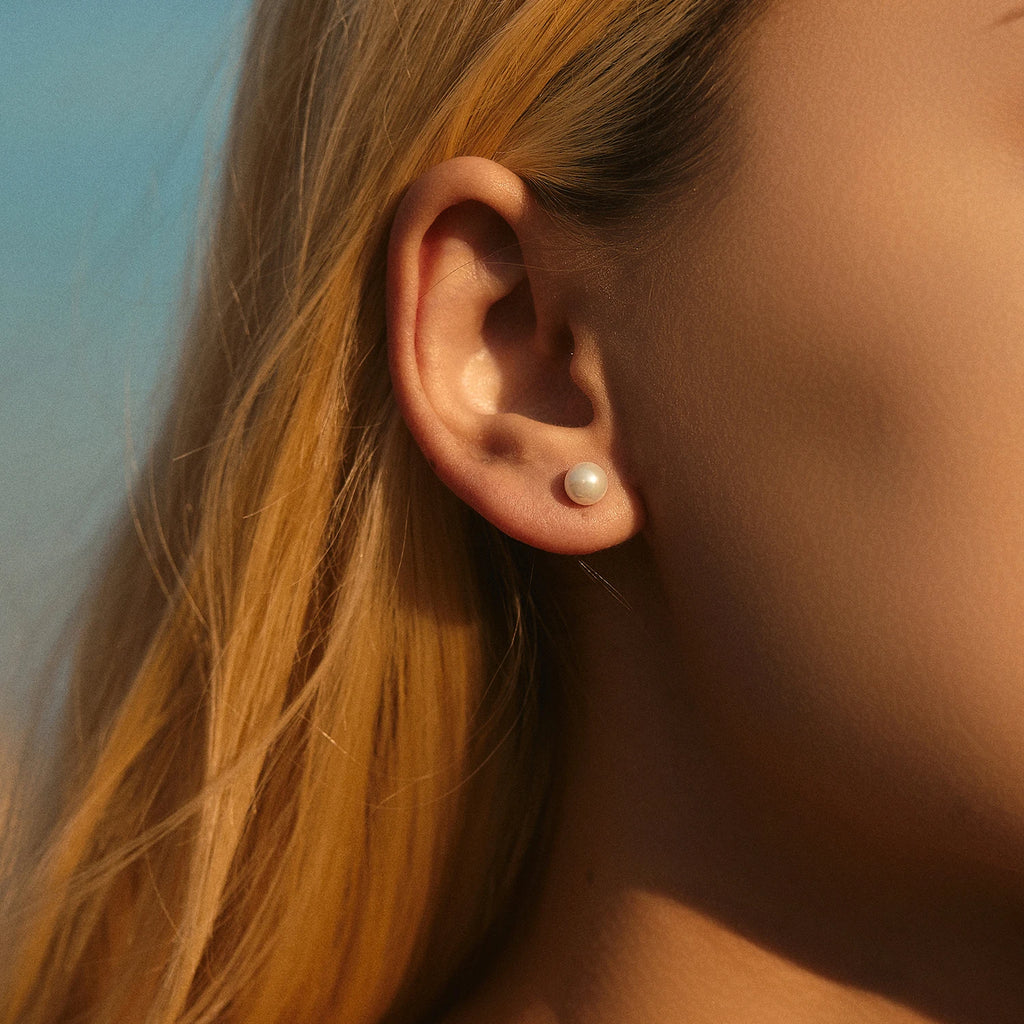 Sterling Silver Elegant Crystal Pearl Stud Earrings